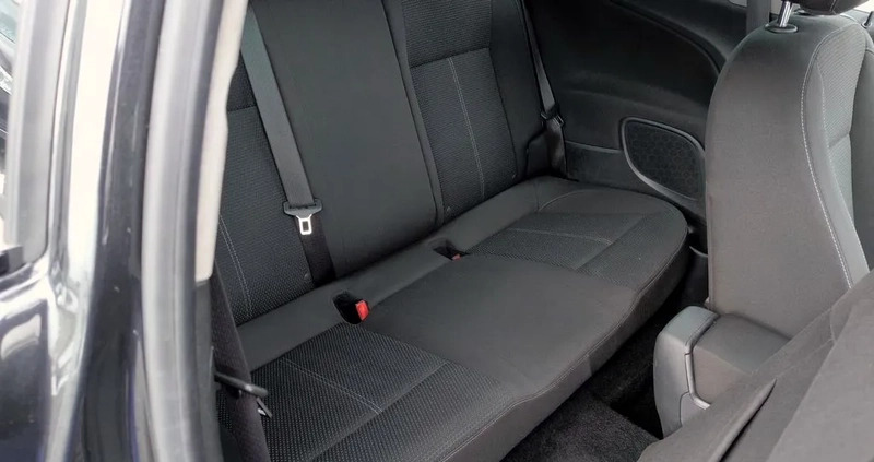 Opel Astra cena 33900 przebieg: 162175, rok produkcji 2012 z Chojnów małe 121